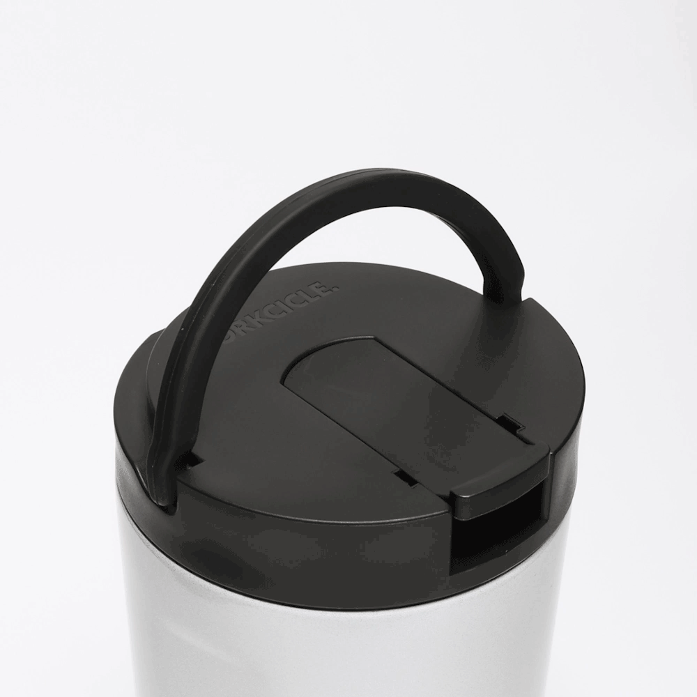 disney-kids-cup-o7 Kids_Cup_28_0906b7b6-4acf-4cb6-8c0d-d15f57c40b85.gif
