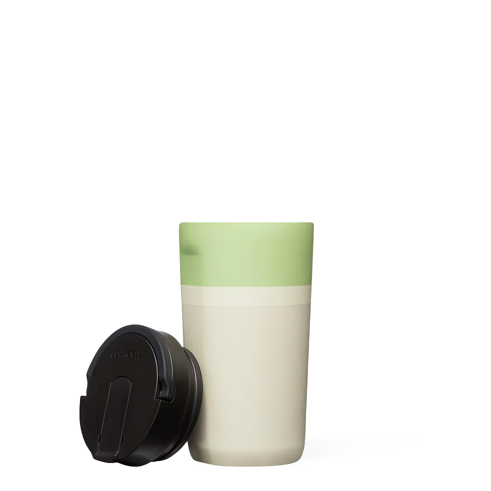 star-warstm-kids-cup-e1 0b29a0bde323--grogu-kids-cup-product-lid-off.png