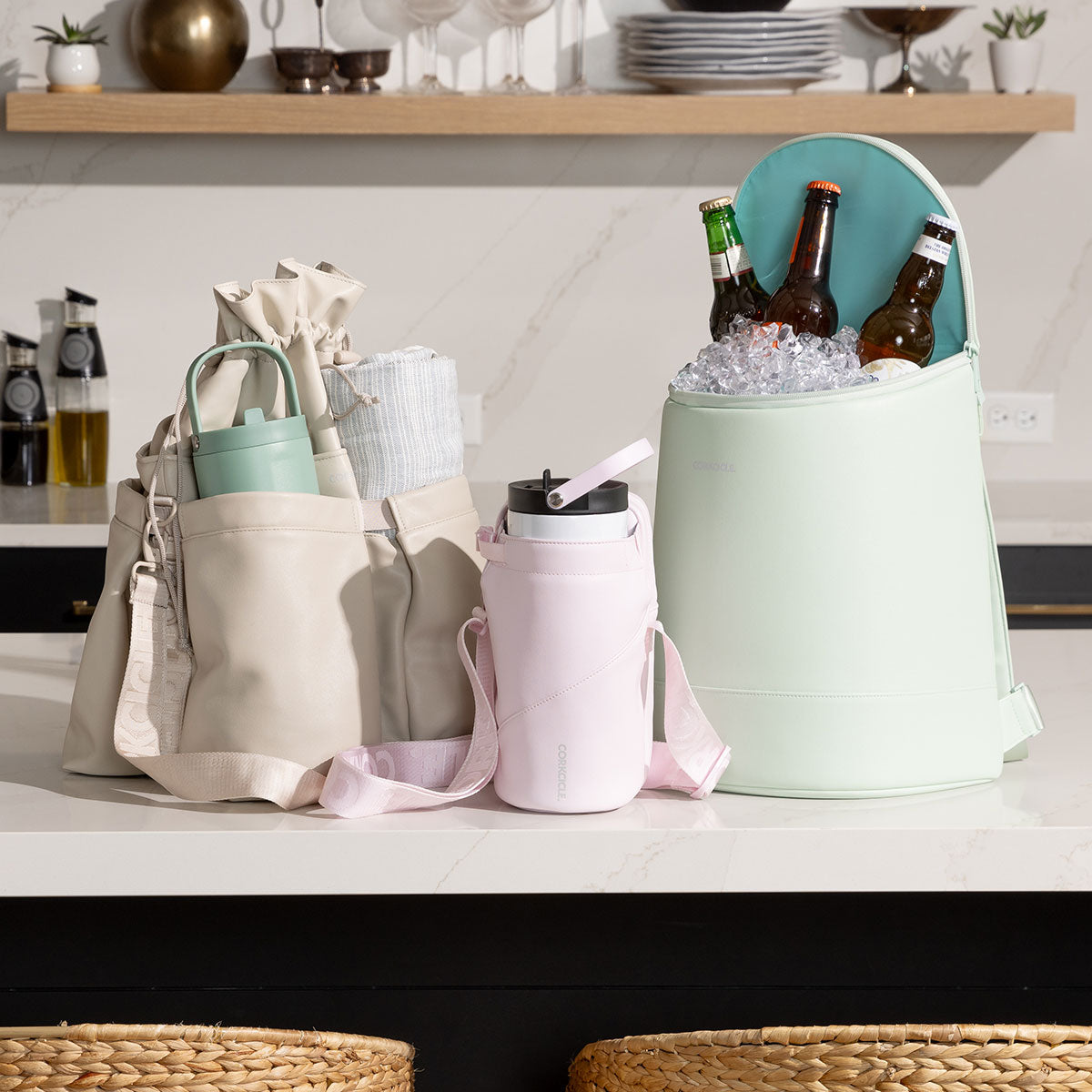 beverage-bucket-bag-d1 6c4793ad3b8e--group-lifestyle1.jpg